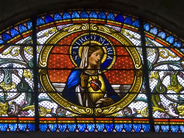 mary stained glass2 640x480