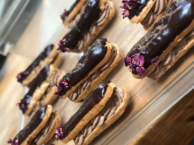 chocolate-eclair