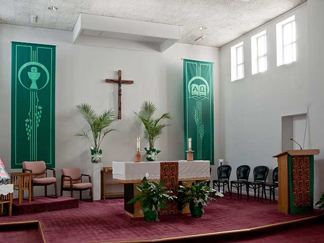 Our Lady Queen of Peace interior