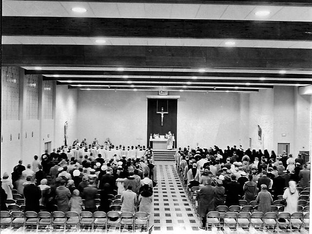 1st-Mass-1963-saint-philip-640-480